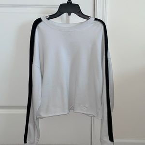 Hollister White Crop Sweater Size Medium Woman's